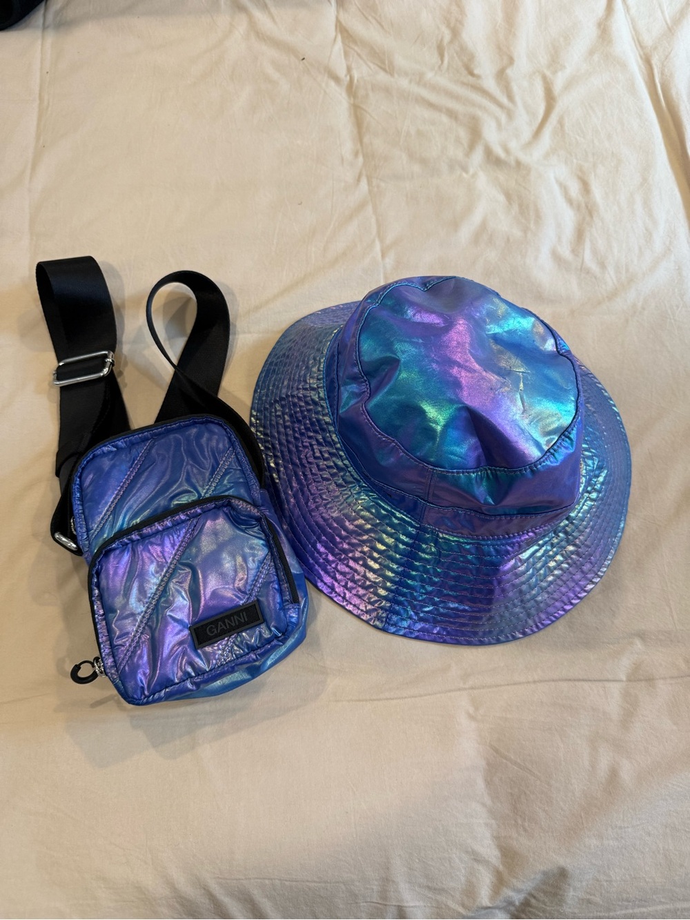 Ganni Women’s Iridescent Blue-Purple Bucket Hat & Crossbody Bag Set